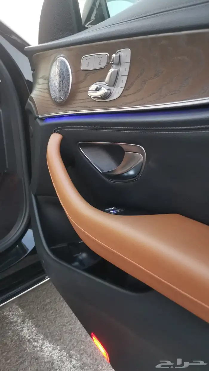 مرسيدس E300 27