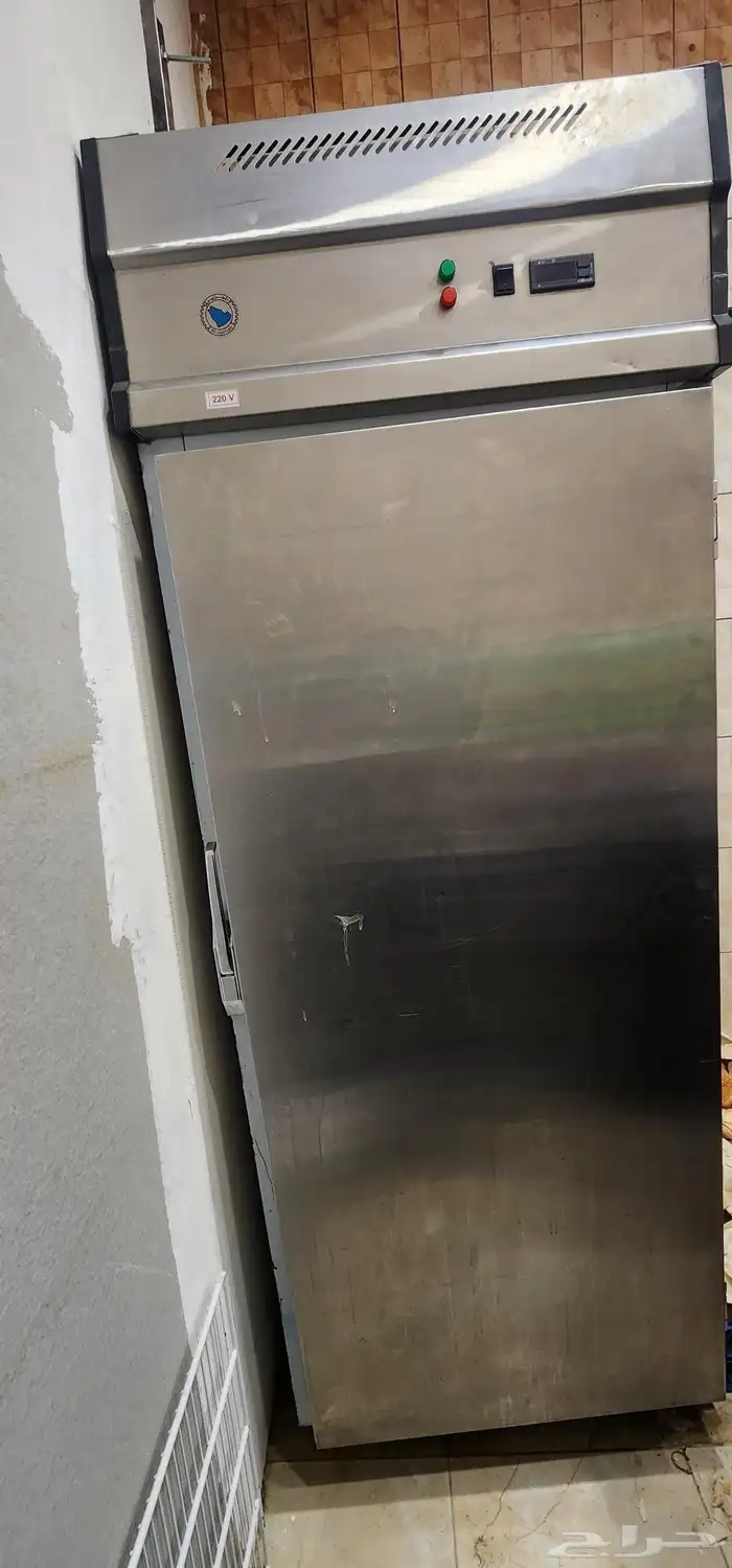 فريزر واقف من الجزيره 0