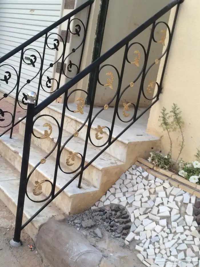 دربزين حديد باب حديد 2