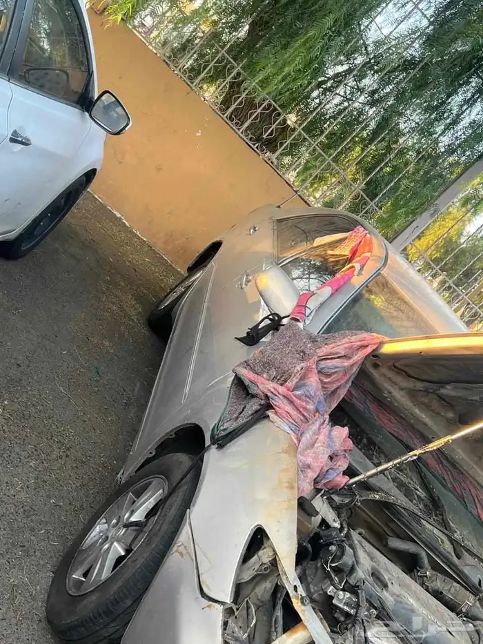 للبيع قطع غيار كل شي موجود المكينه سلين والقير سليم 4 سندر 3