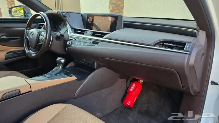 الكزز هايبرد 2021 استندر 300ES 5