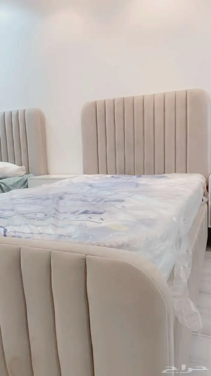 سرير نفر ونص خشب اصلي تفصيل للبيع 1