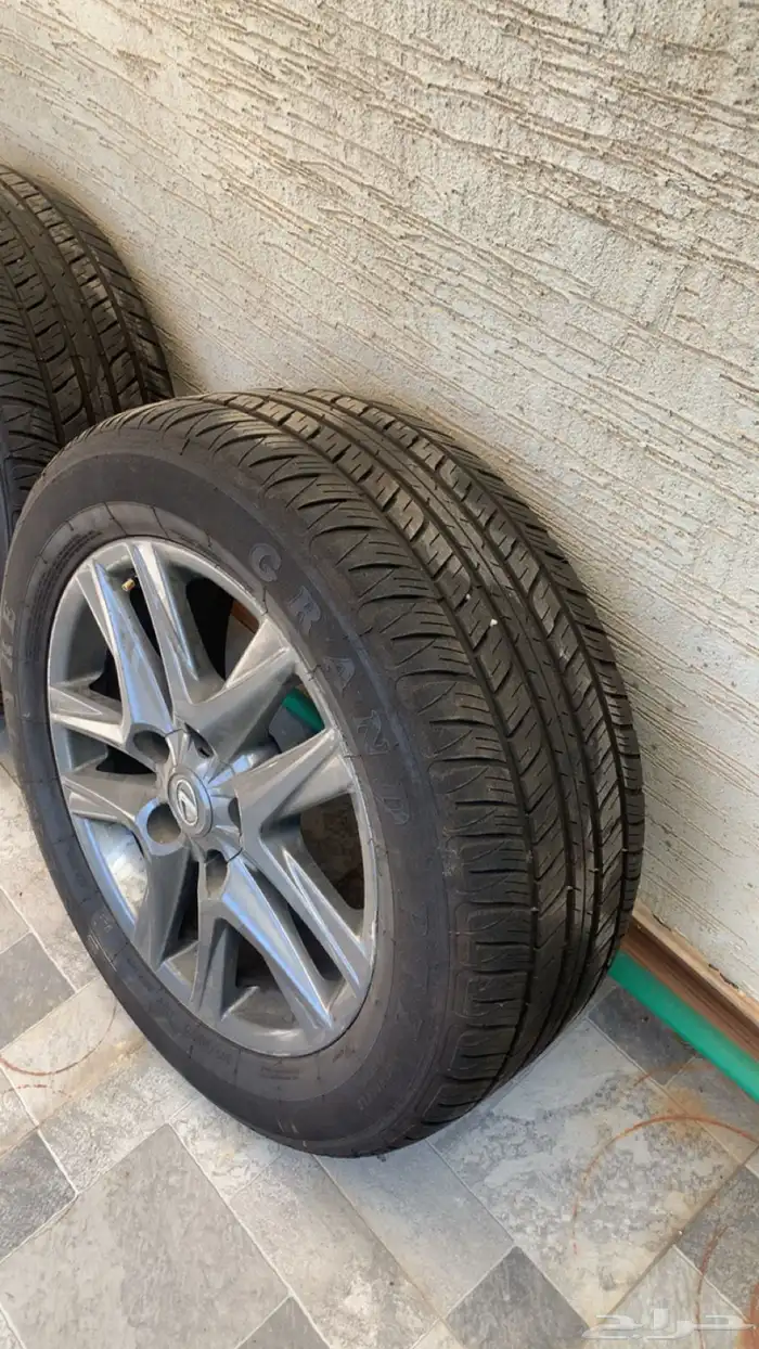 كفرات وجنوط لكزس 2015 للبيع 1