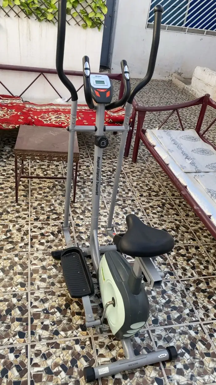 آلة مشي رياضيه نظيفه 1