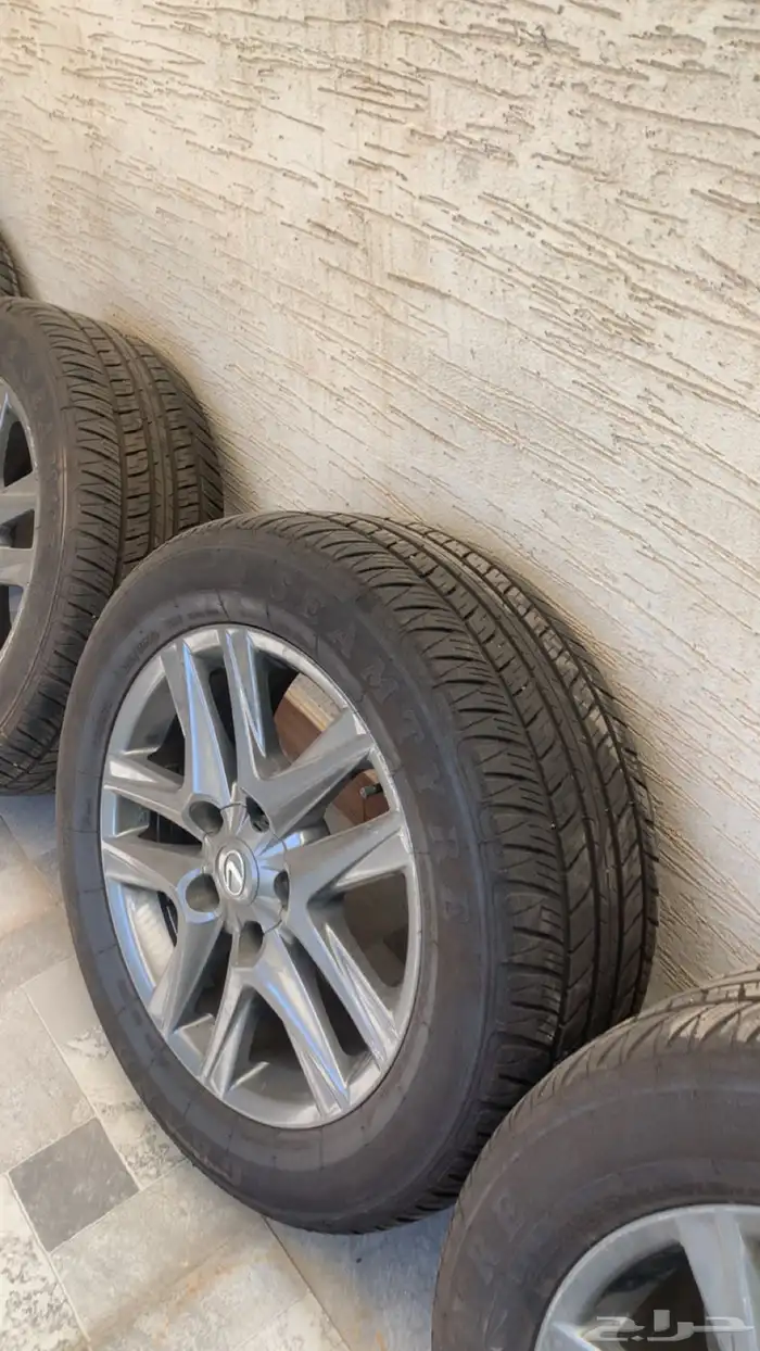 كفرات وجنوط لكزس 2015 للبيع 4