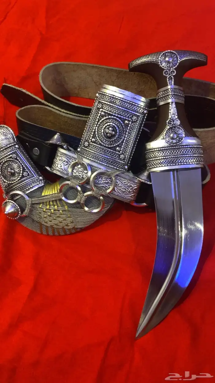 السلام عليكم عرض اليوم (جنبية ) او (خنجر) 3