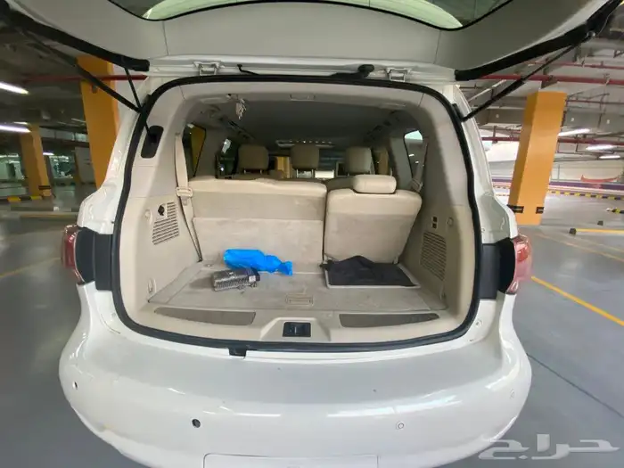 نيسان. انفنيتي جيب Qx80 ابيض سنه الصنع 2014 1