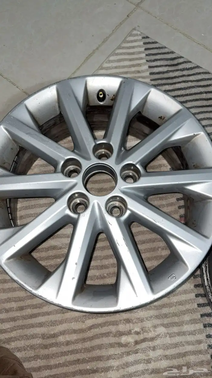 جنوط كامري 16 17 2