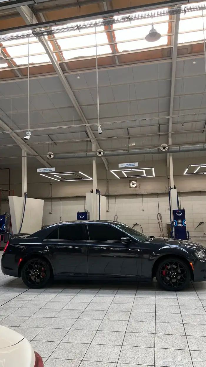 للبيع كرايزلر 2018 S 5.7 6