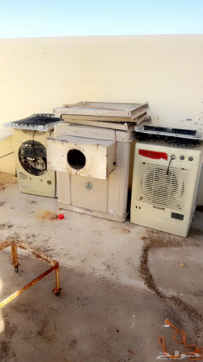 ثلاث مكيفات صحراوي وسريرحديد 1