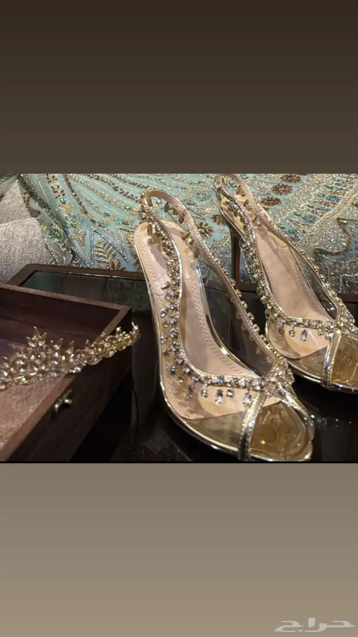 جديد ولا انلبس السعر ب250 0