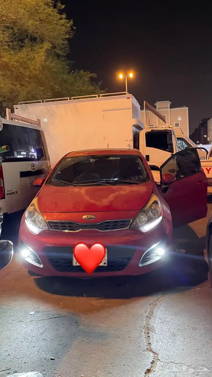 للبيع كيا ريو هاتشباك 2013 2