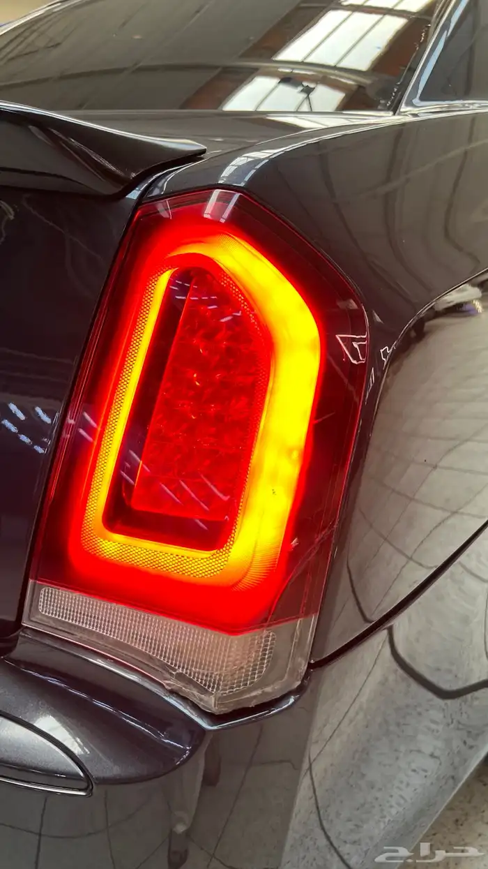 للبيع كرايزلر 2018 S 5.7 22