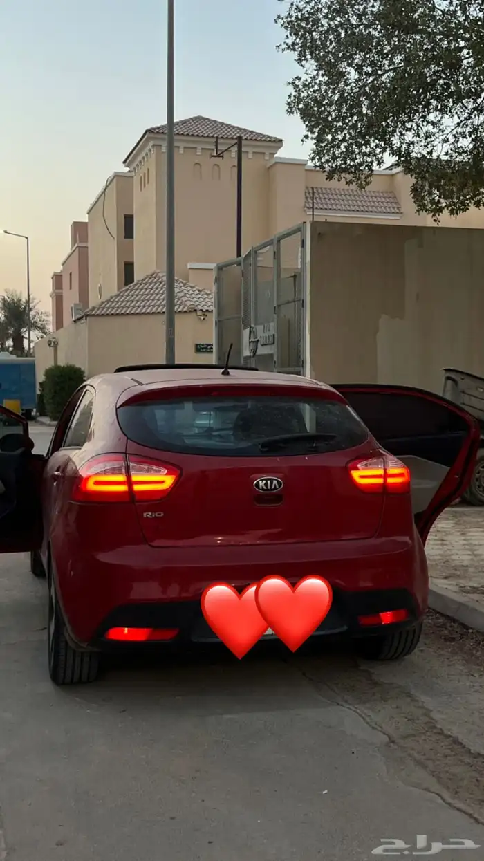 للبيع كيا ريو هاتشباك 2013 0