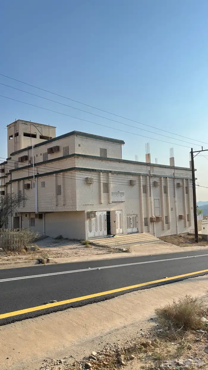 موقع بالكامل للبيع 2