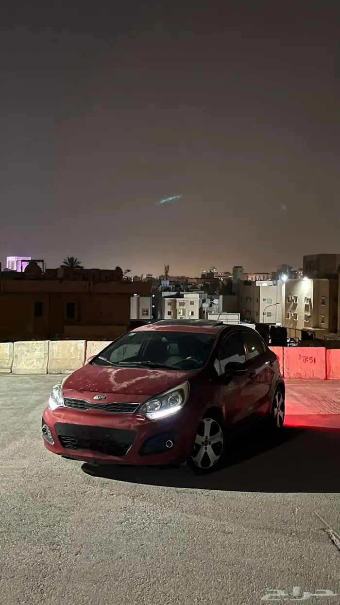 للبيع كيا ريو هاتشباك 2013 8