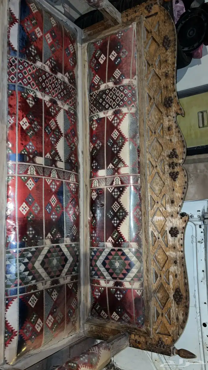 جلسه تراثيه و طاولة طعام 4