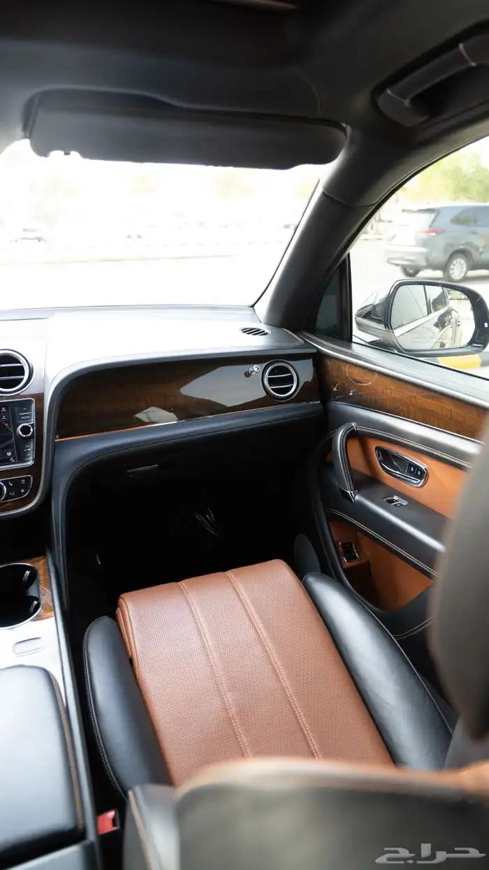 بنتياقا Bentley .. ( البيع سمح ) 42