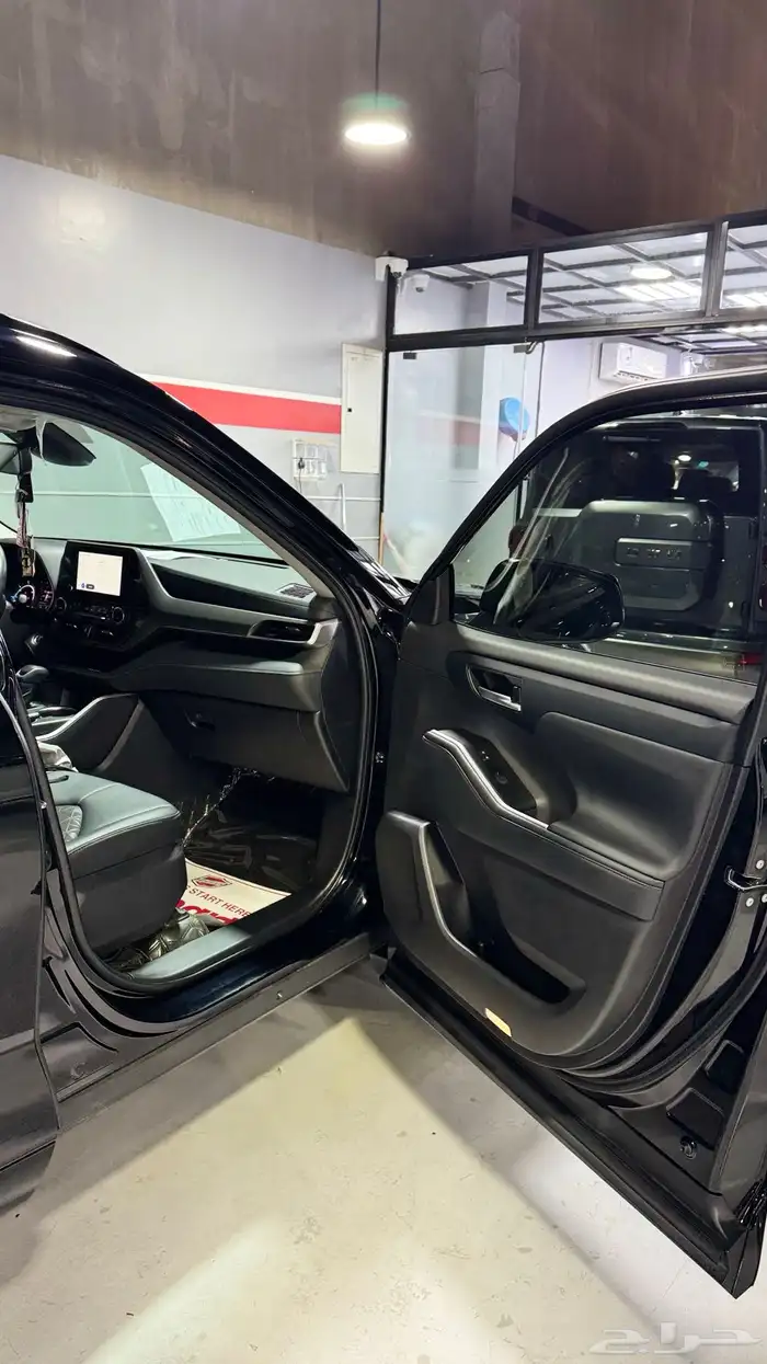 هايلندر بلاك اديشن 2025 11