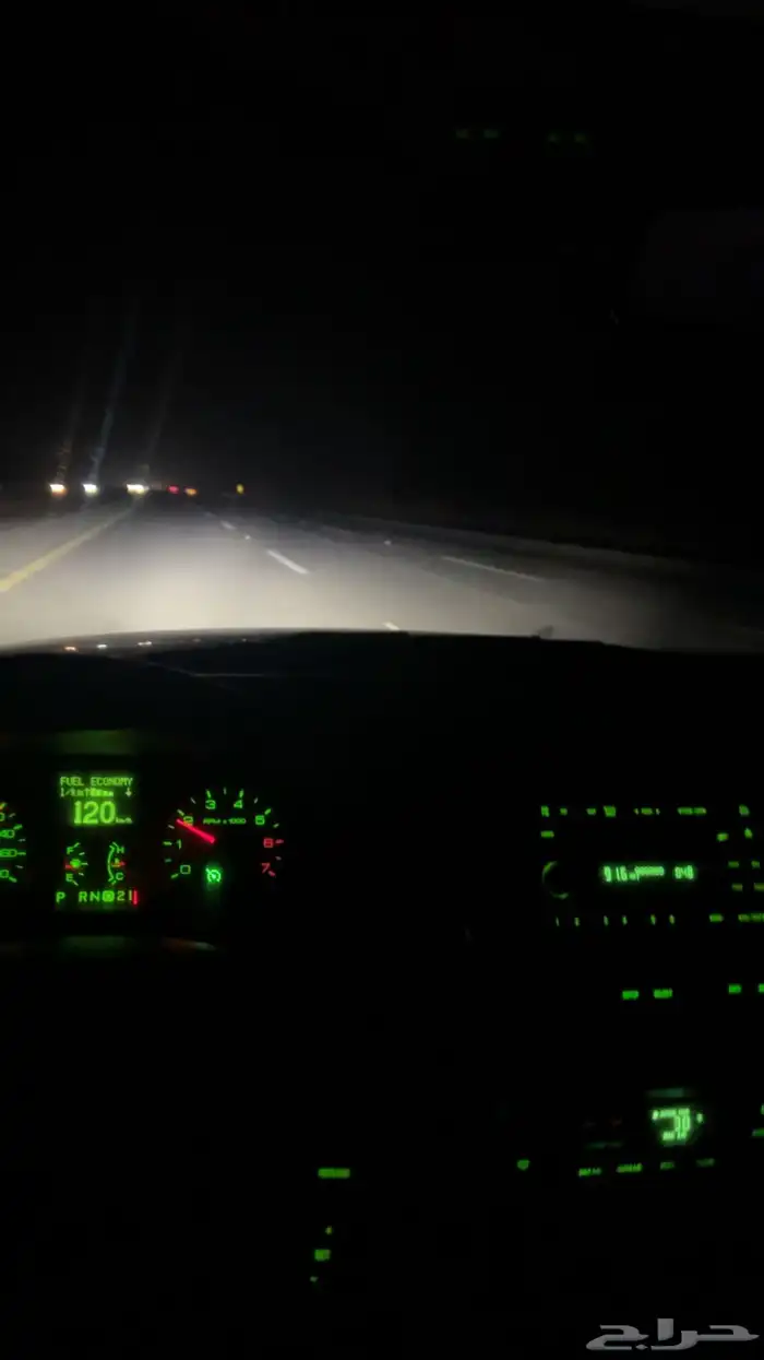 فورد فكتوريا 2011 LX سعودي ممشى قليل 25