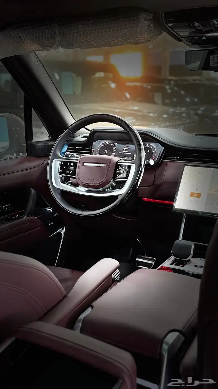 رنج روفر اوتوبيوغرافي 2025 9