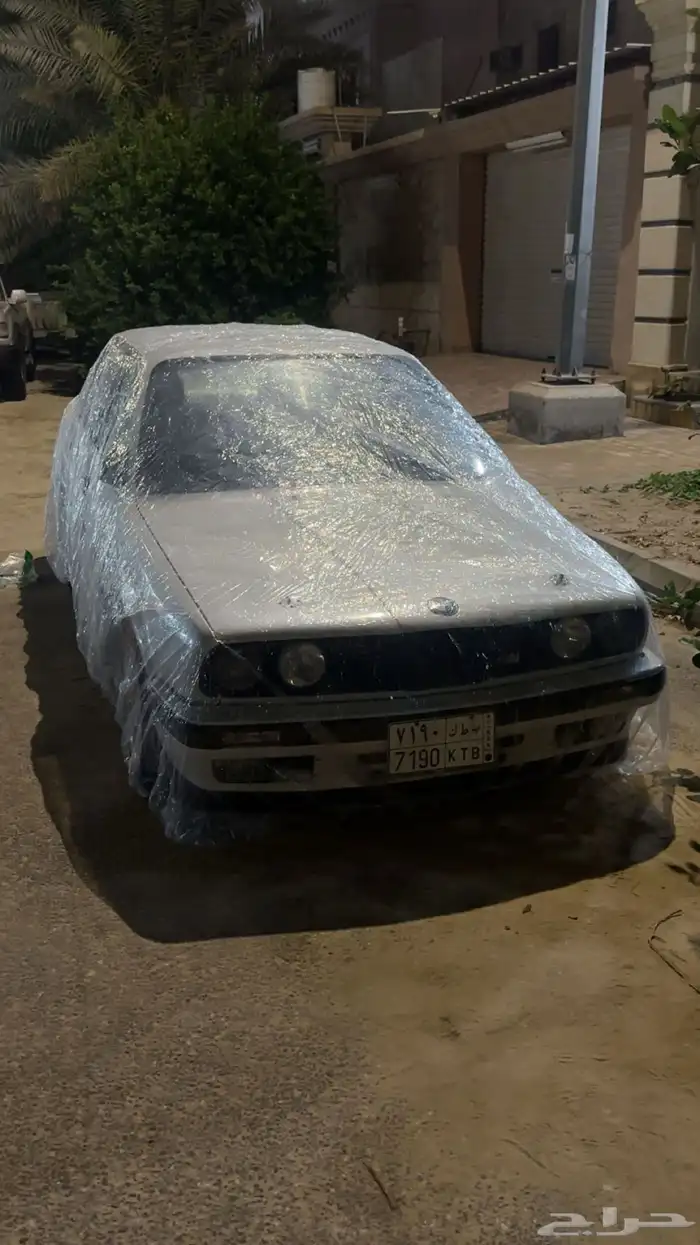 BMW E30 للبيع 1