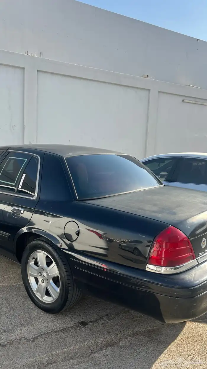 فورد كراون فكتوريا 3