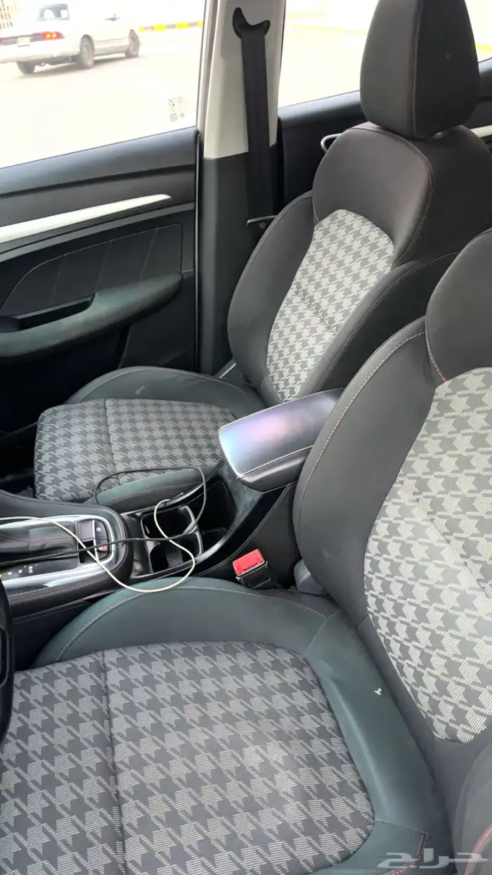 جيب ام جي 2022 زد اس 10