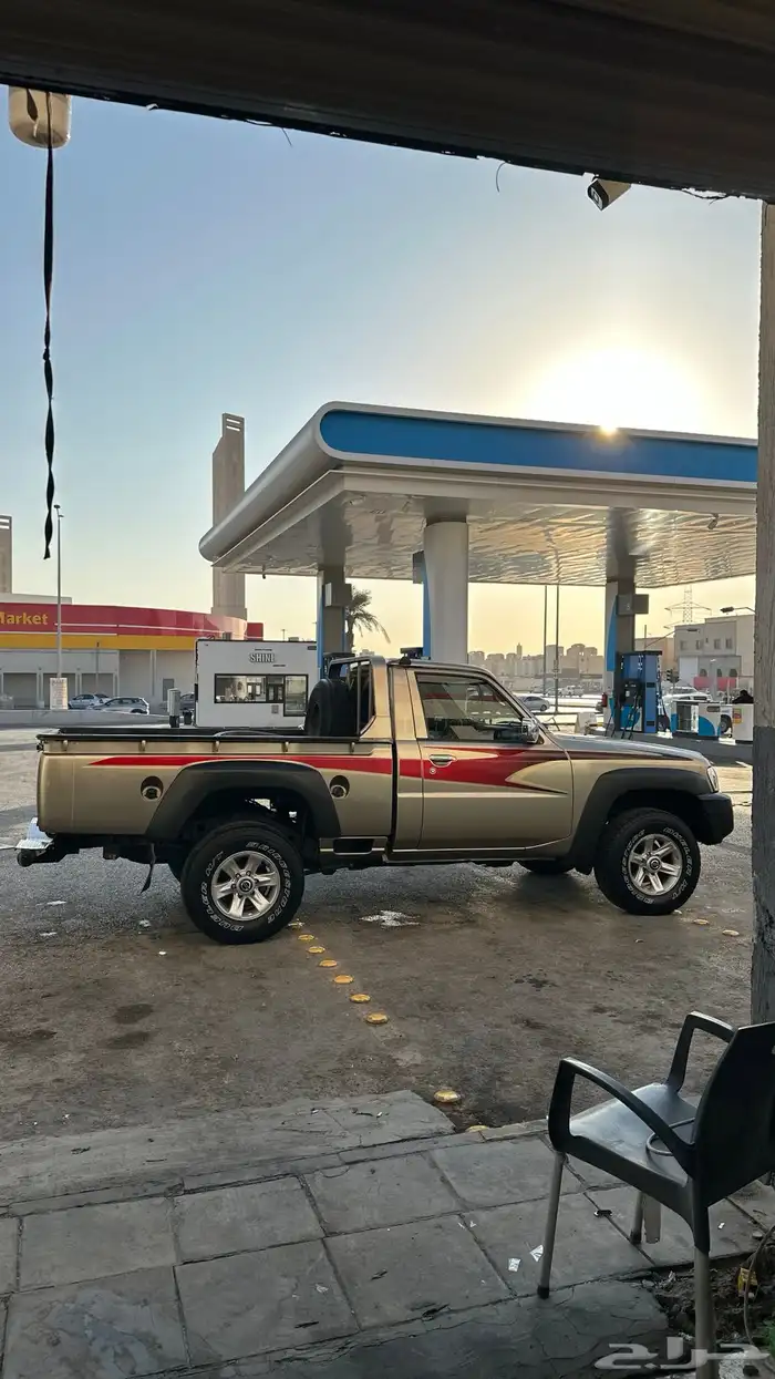 للبيع شاص نيسان 2012 ذهبي 5