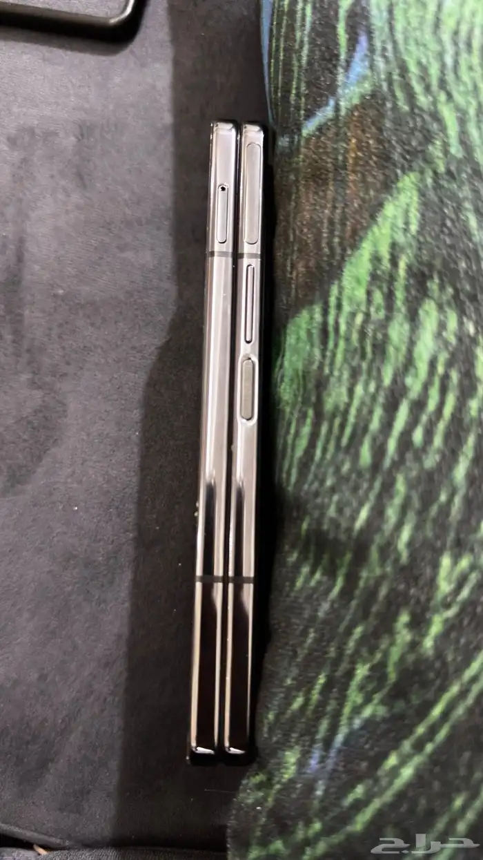 للبيع Samsung Galaxy Z Fold 4-نظيف جدا  ومستخدم استخدام قليل 4