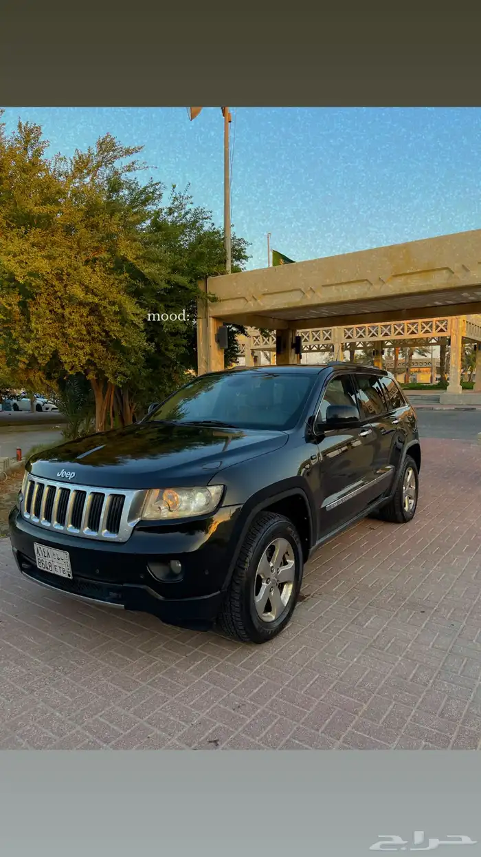 Jeep Grand Cherokee 2011 full option 2