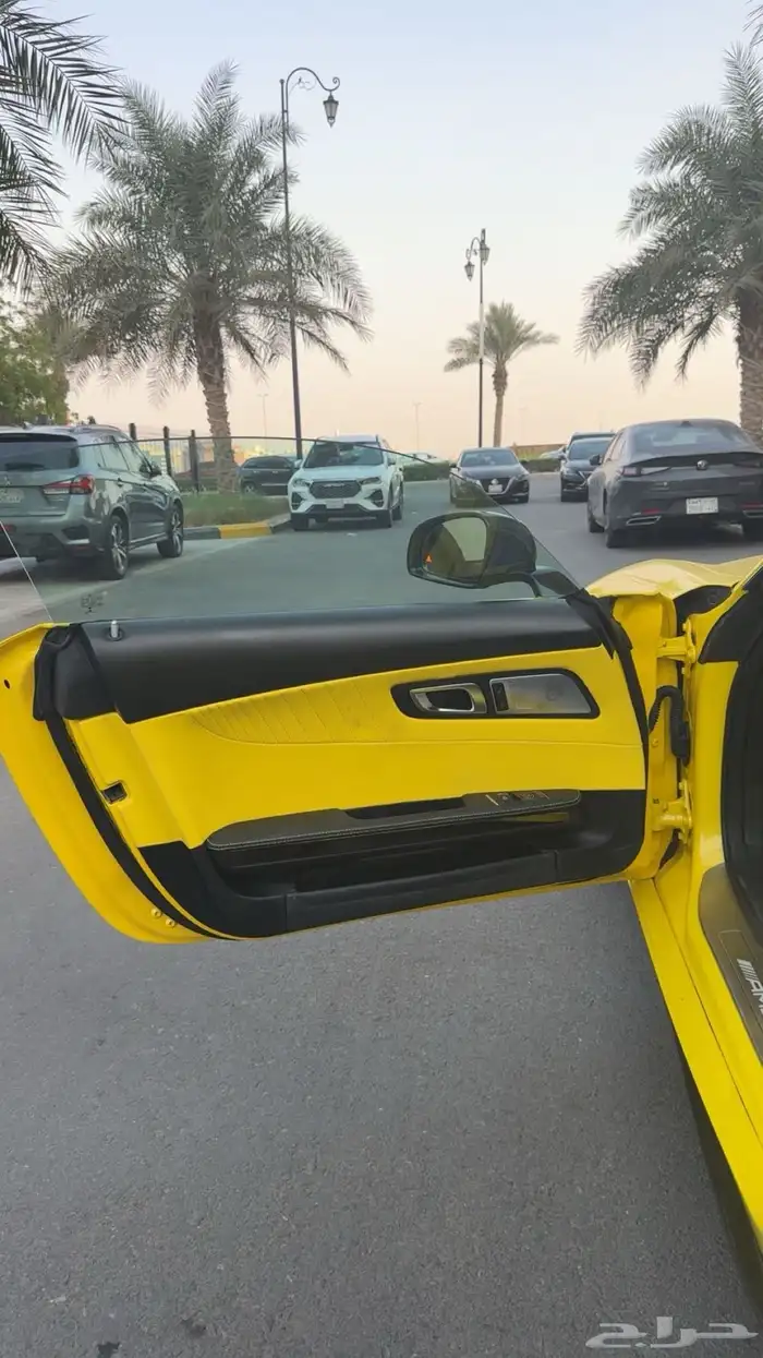 مرسيدس جي تي فريد من نوعه لونين اسود واصفر وكاله ماشي43 6