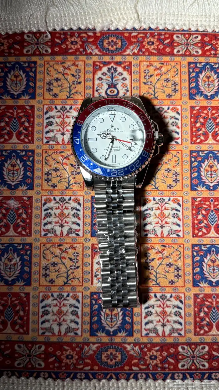 ساعات طبق الاصل 5