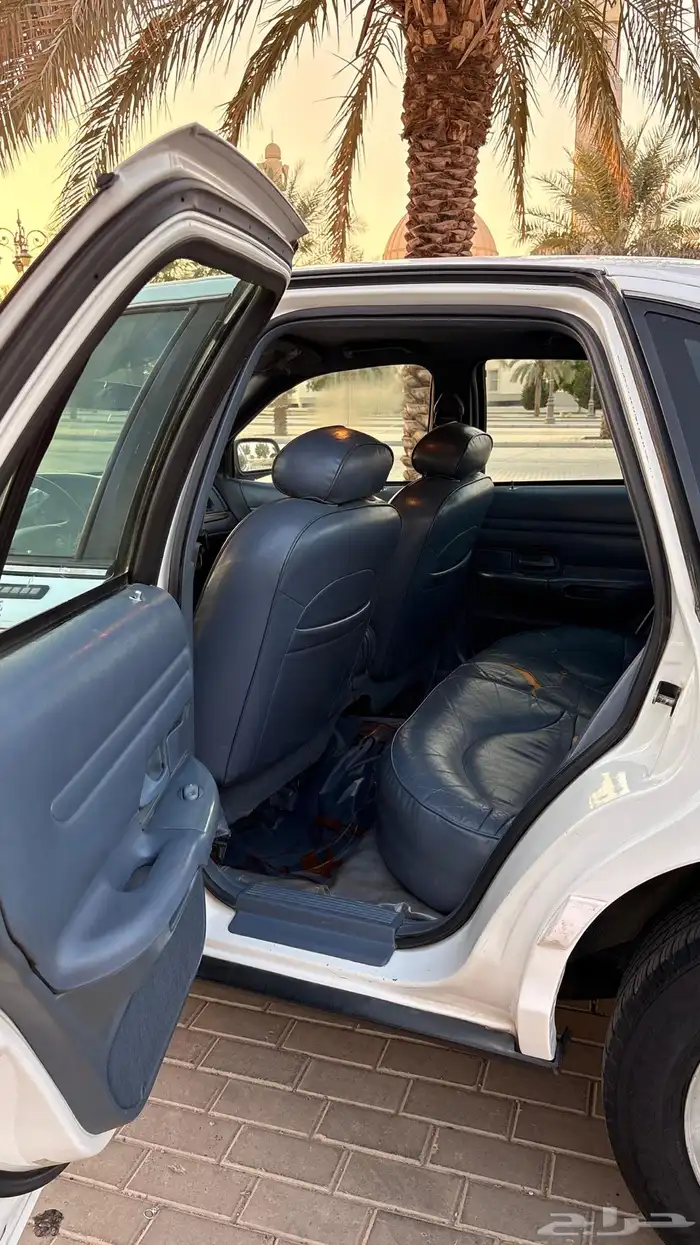 فورد فكتوريا 97 8