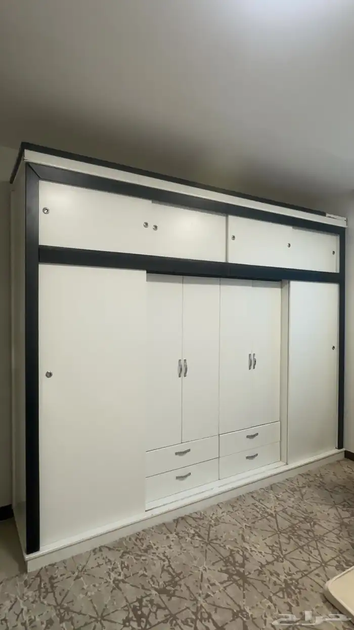 دولاب 4 متر ارفف وادراج نظيف خالي من الكسور والخشب تايلندي 0