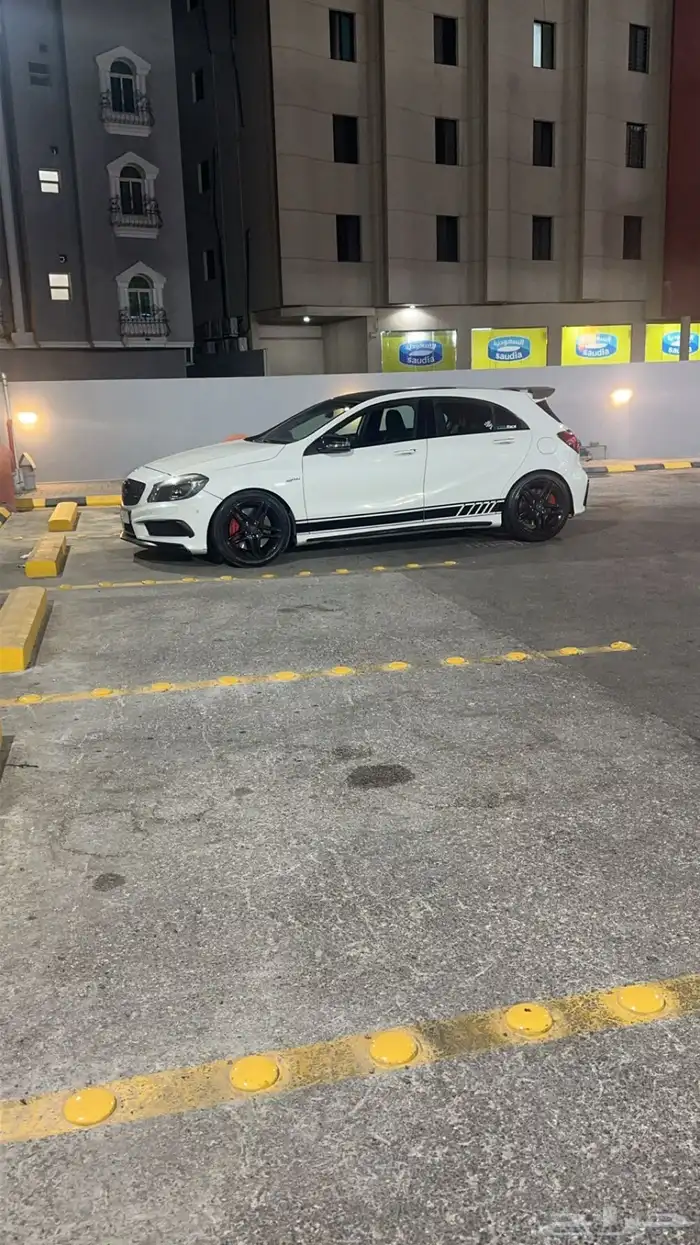 مرسدس a45 2015 2