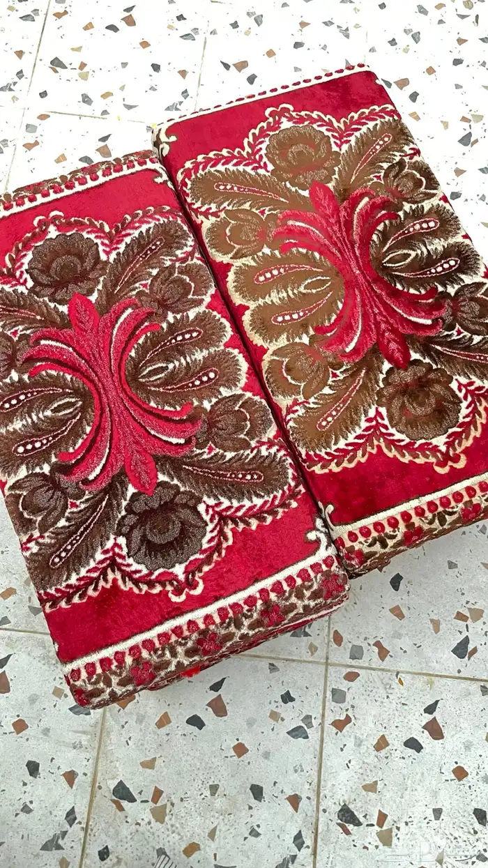 مساند قديمه 0