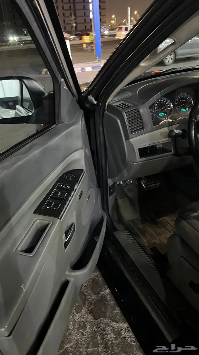 جيب شروكي 2007 srt 6