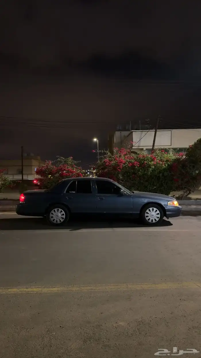 فورد فكتوريا 2010 مدني نظيف. 0