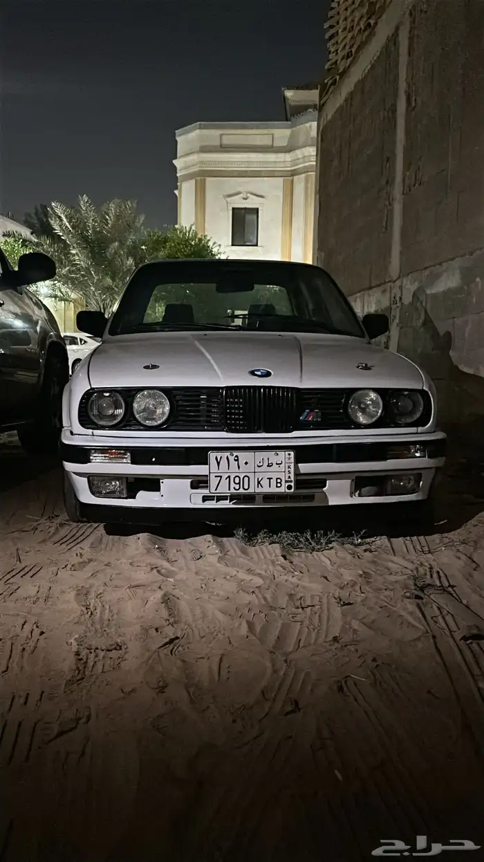BMW E30 للبيع 4