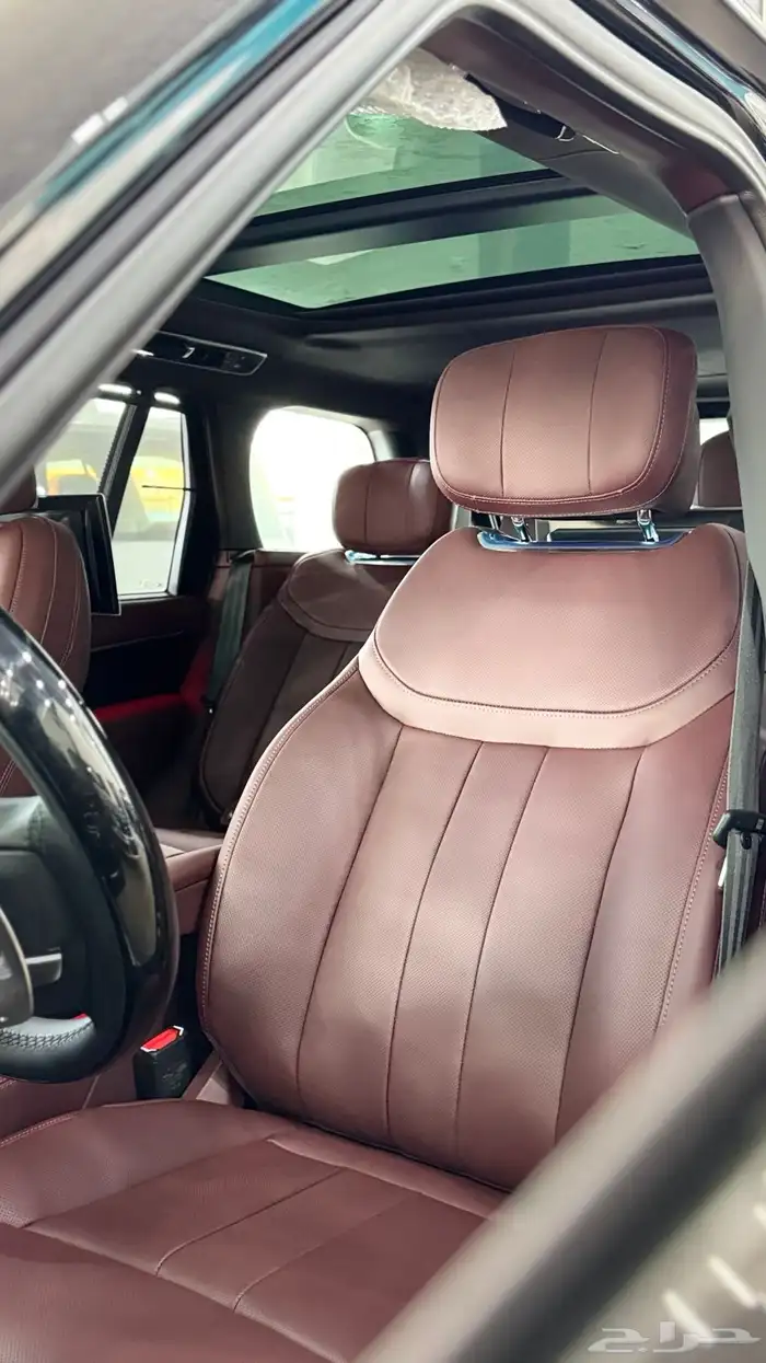 رنج روفر اوتوبيوغرافي 2025 15