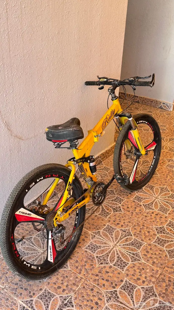 سيكل رياضي و اثنين سيكل كوبرا 2