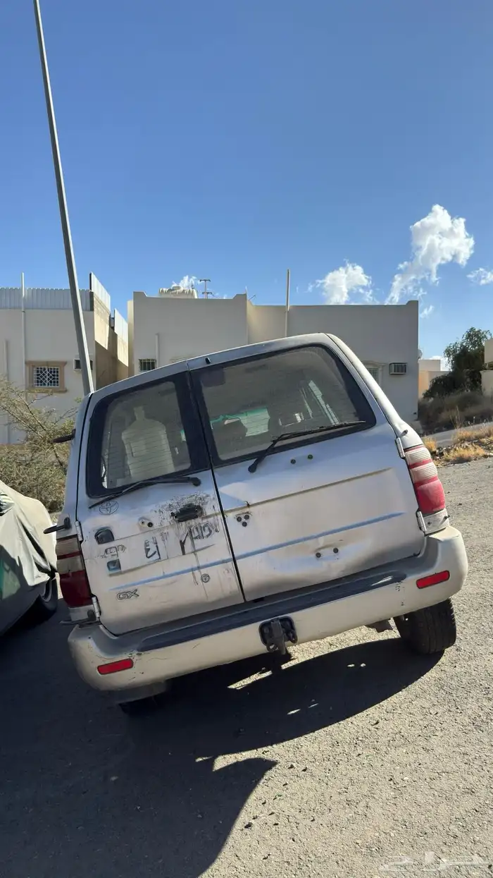 صالون 99 فضي للبيع تشليح 4