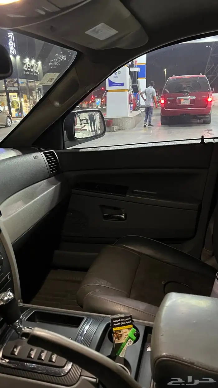 جيب شروكي 2007 srt 8