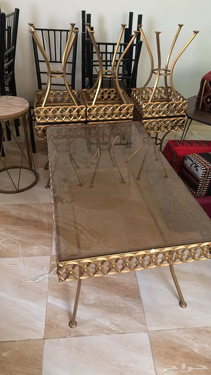 طاولات للمجلس او غرفةالحريم ب200 0