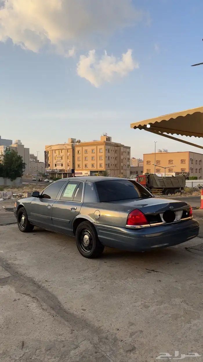 فورد فكتوريا 2010 مدني نظيف. 7