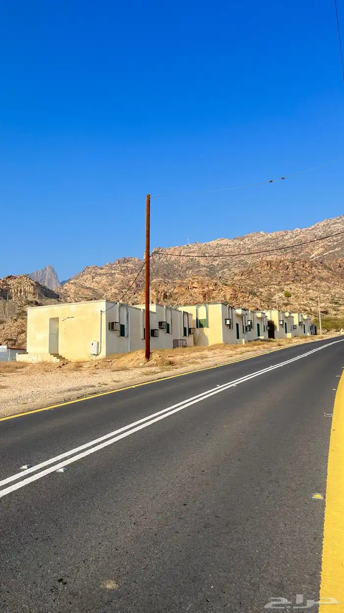 موقع بالكامل للبيع 4