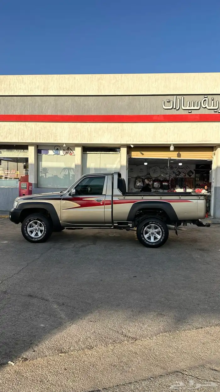 للبيع شاص نيسان 2012 ذهبي 4