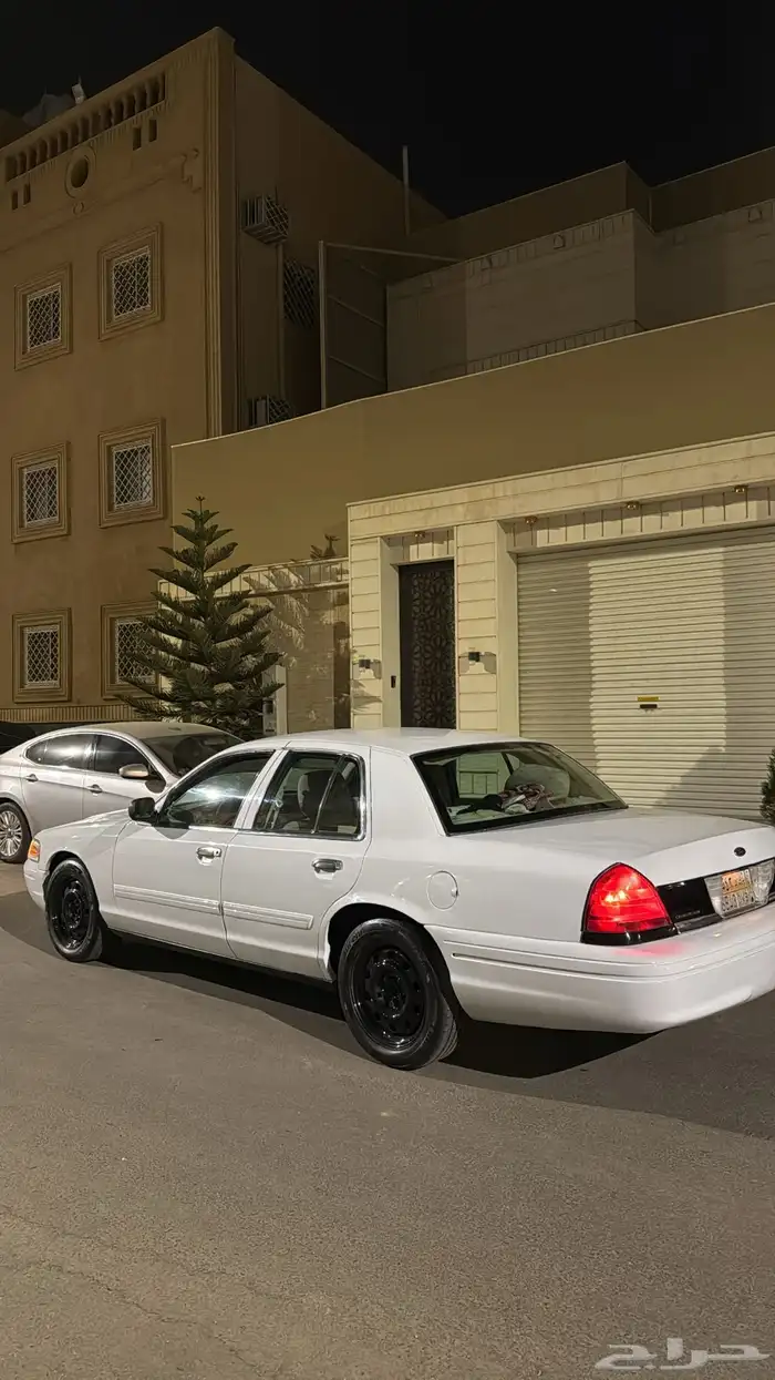 فورد بوليسي 2012 للبيع 9