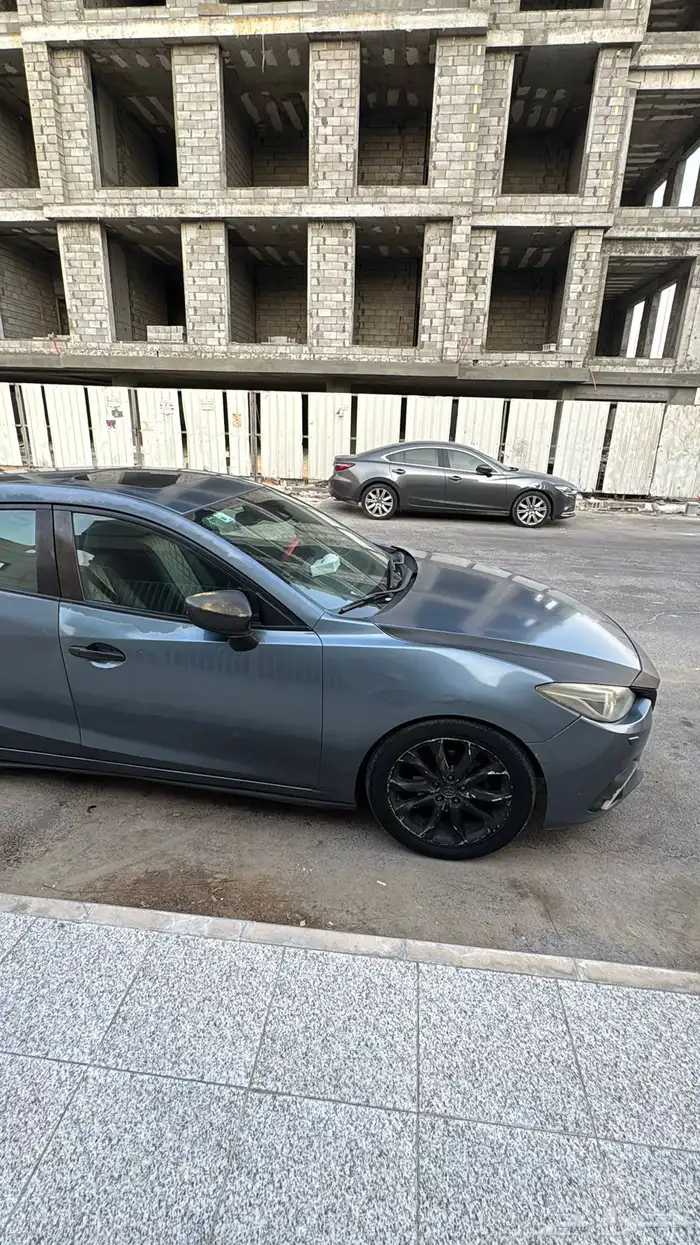 للبيع مازدا 3 2015 11